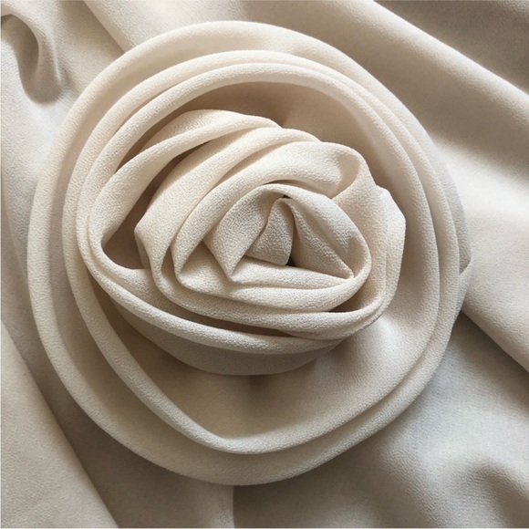 Cream Mesh Chiffon Semi-sheer One Shoulder Asymmetrical Rosette blouse 3D flower - Picture 4 of 4